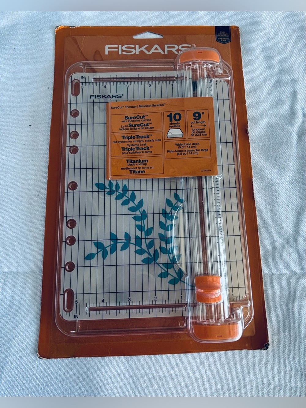 Fiskars SureCut Card Making Paper Trimmer (9" cut length